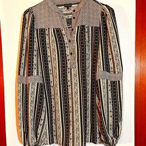 Buckle Artsy Boho Floral Peasant Blouse